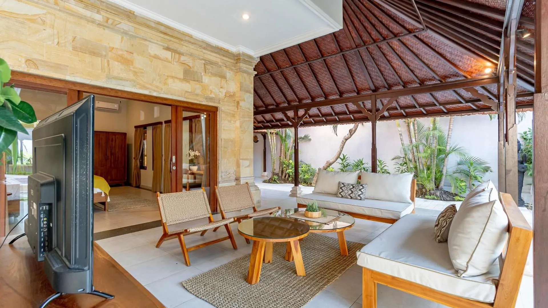 Viona 3 Villa - 3 Bdr Villa, Walk To The Beach Seminyak Indonésia