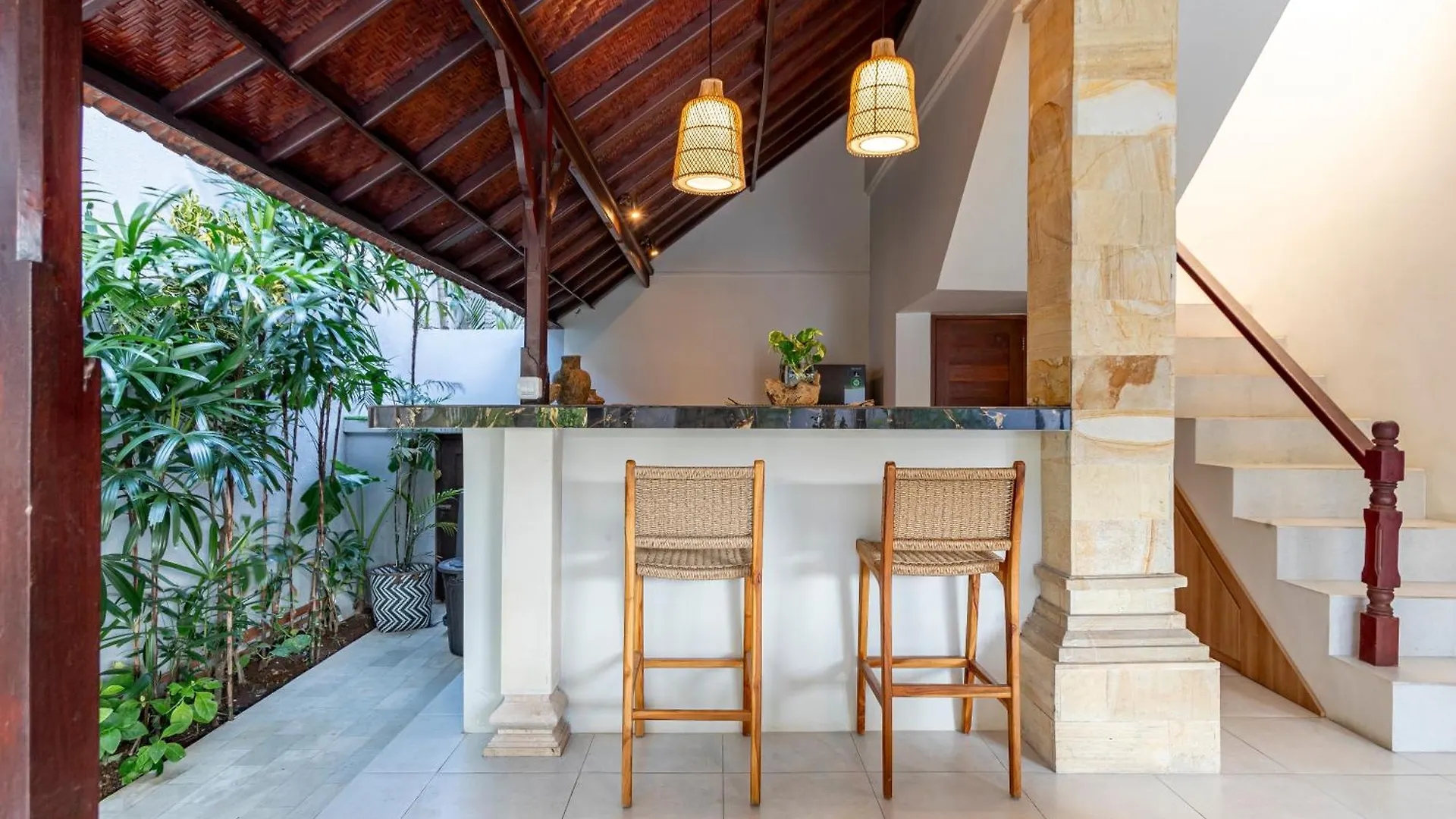 Viona 3 Villa - 3 Bdr Villa, Walk To The Beach Seminyak Indonezja