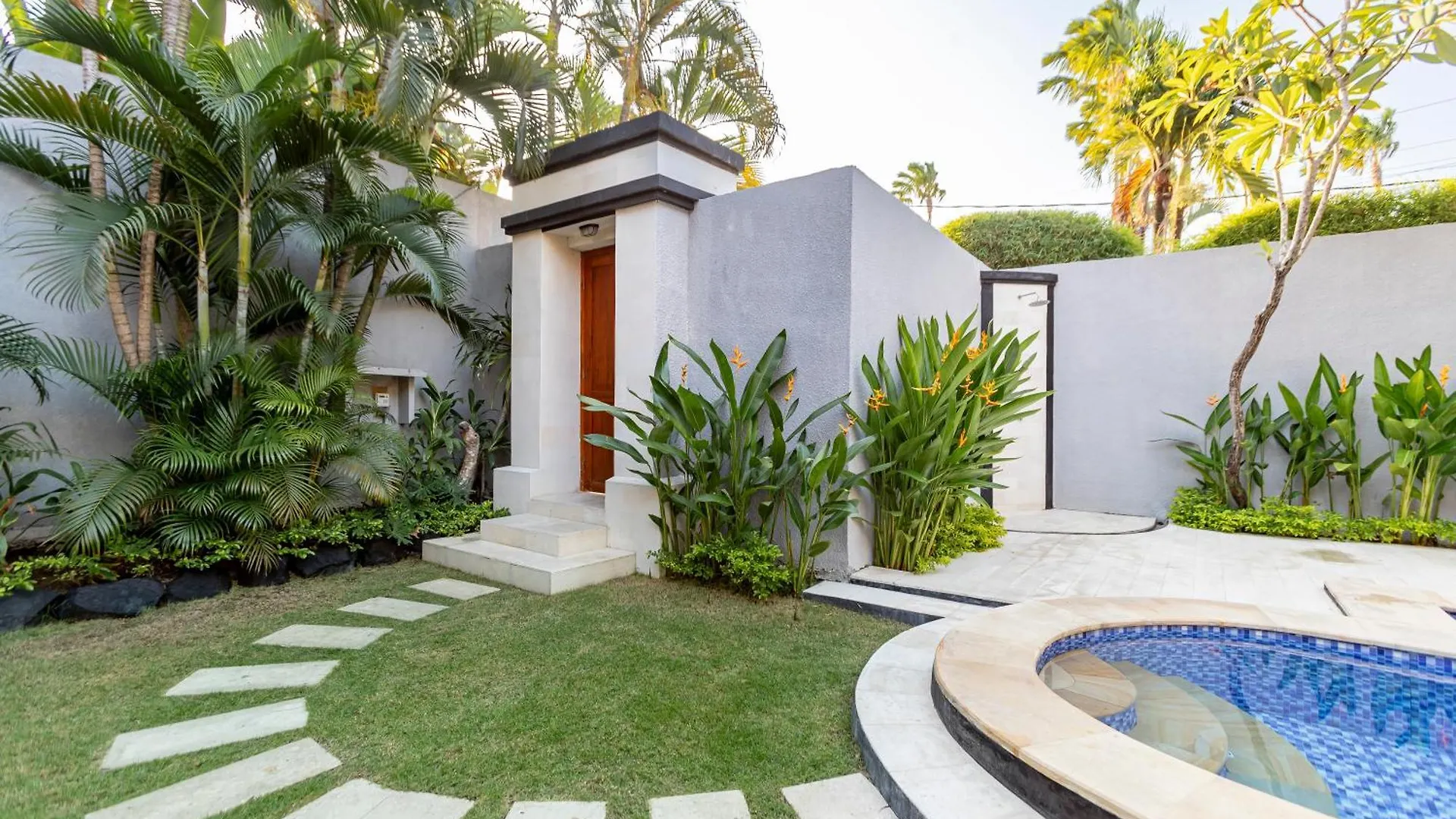 Viona 3 Villa - 3 Bdr Villa, Walk To The Beach Seminyak